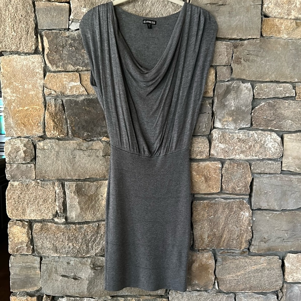 🌷3 for $12 Express Sleeveless Dress